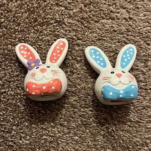 Bunny salt and pepper shakers
